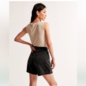 Abercrombie & fitch the loose short high rise curve love women’s 29 (8) black